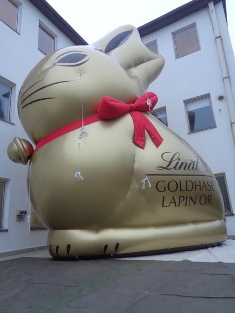 Inflatable Lindt